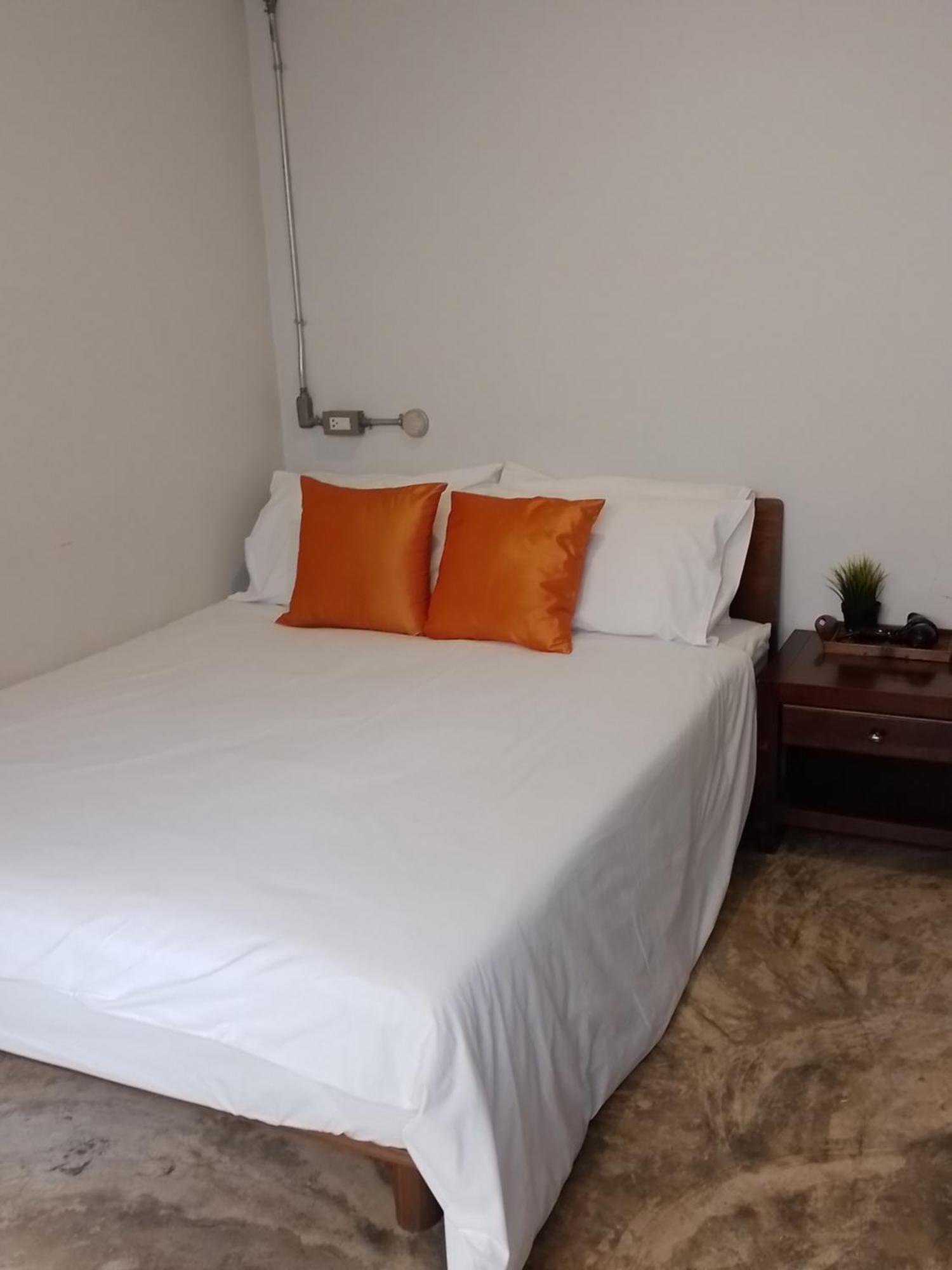 Udee Bangkok Hostel Exteriör bild